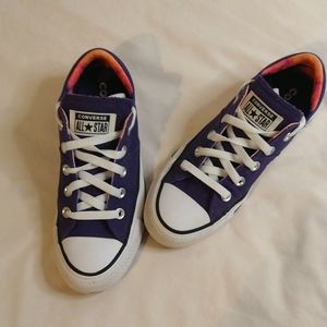 Converse All Stars || Size 6 || Women's Footwear